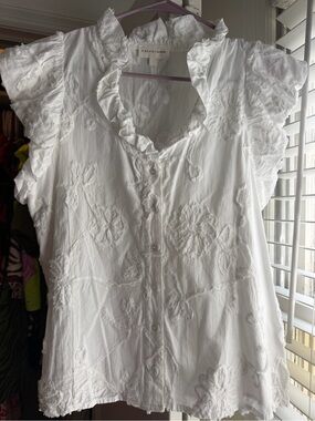 entro White Ruffle Button-Front Blouse